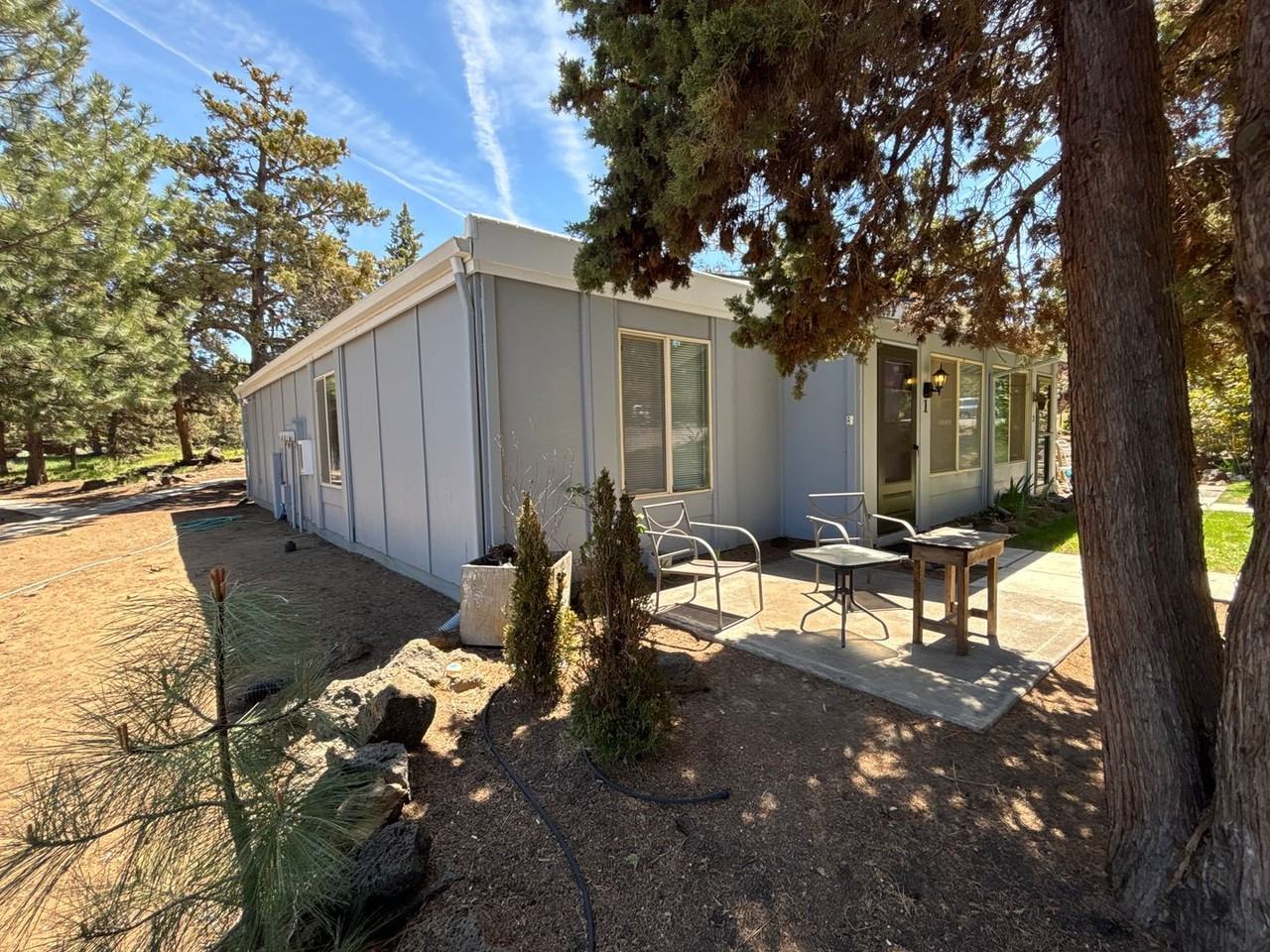 1700 Ne Wells Acres Rd - Photo 2 of 9