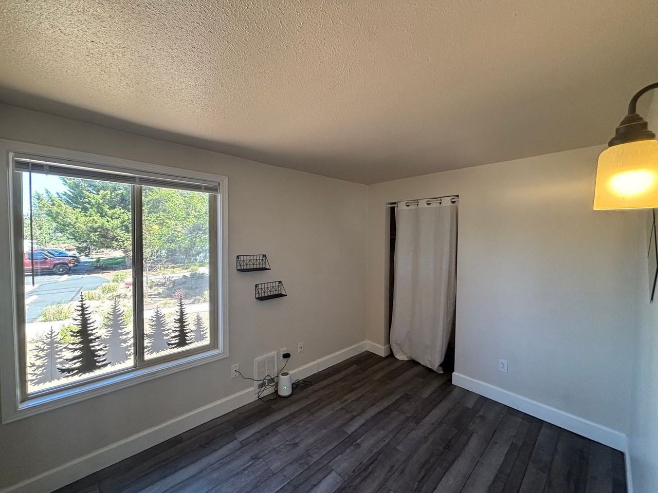 1700 Ne Wells Acres Rd - Photo 7 of 9