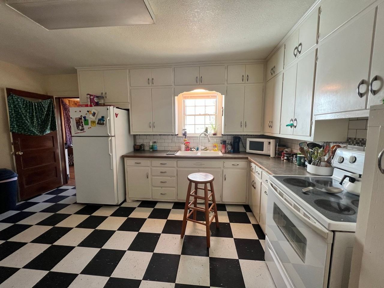 405 N Duncan St - Photo 5 of 11
