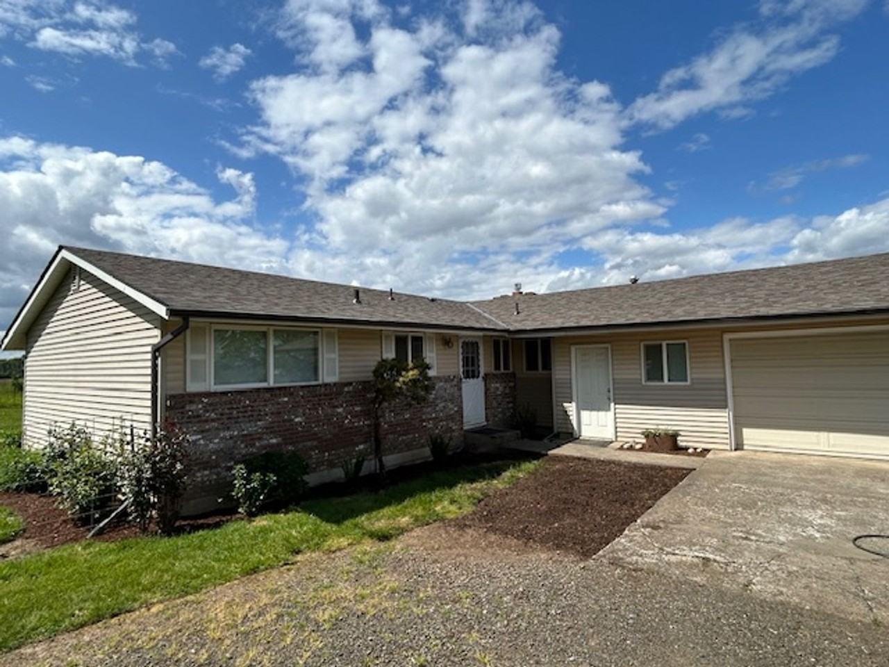28373 S Cramer Rd - Photo 3 of 41
