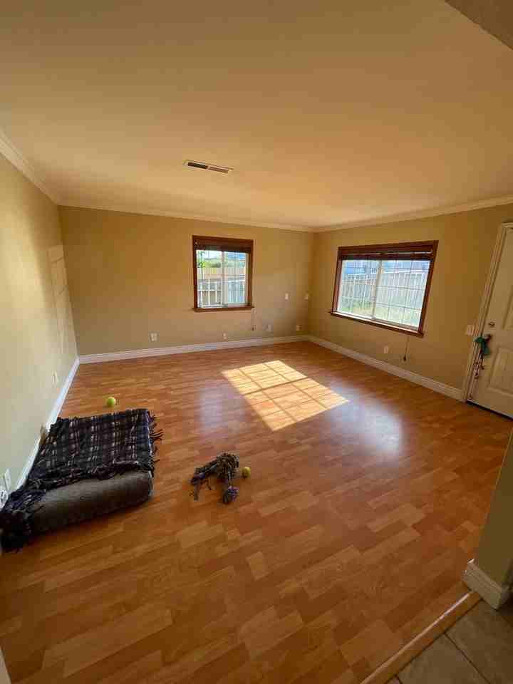 1697 Waring St - Photo 2 of 8