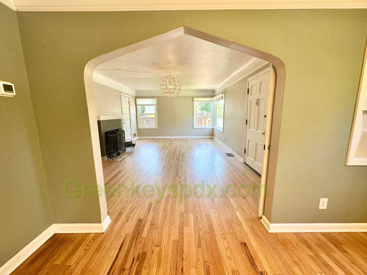 7212 Ne Tillamook St - Photo 6 of 39