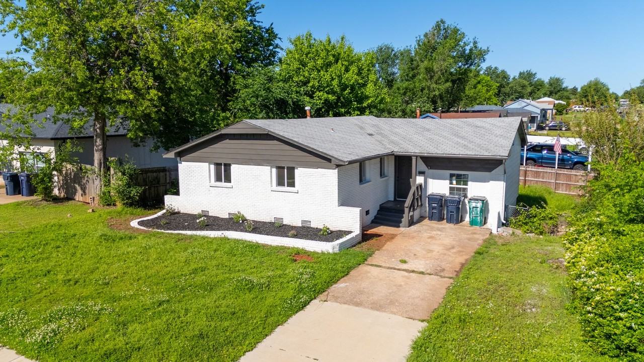 2613 N Rhode Island Ave - Photo 3 of 19