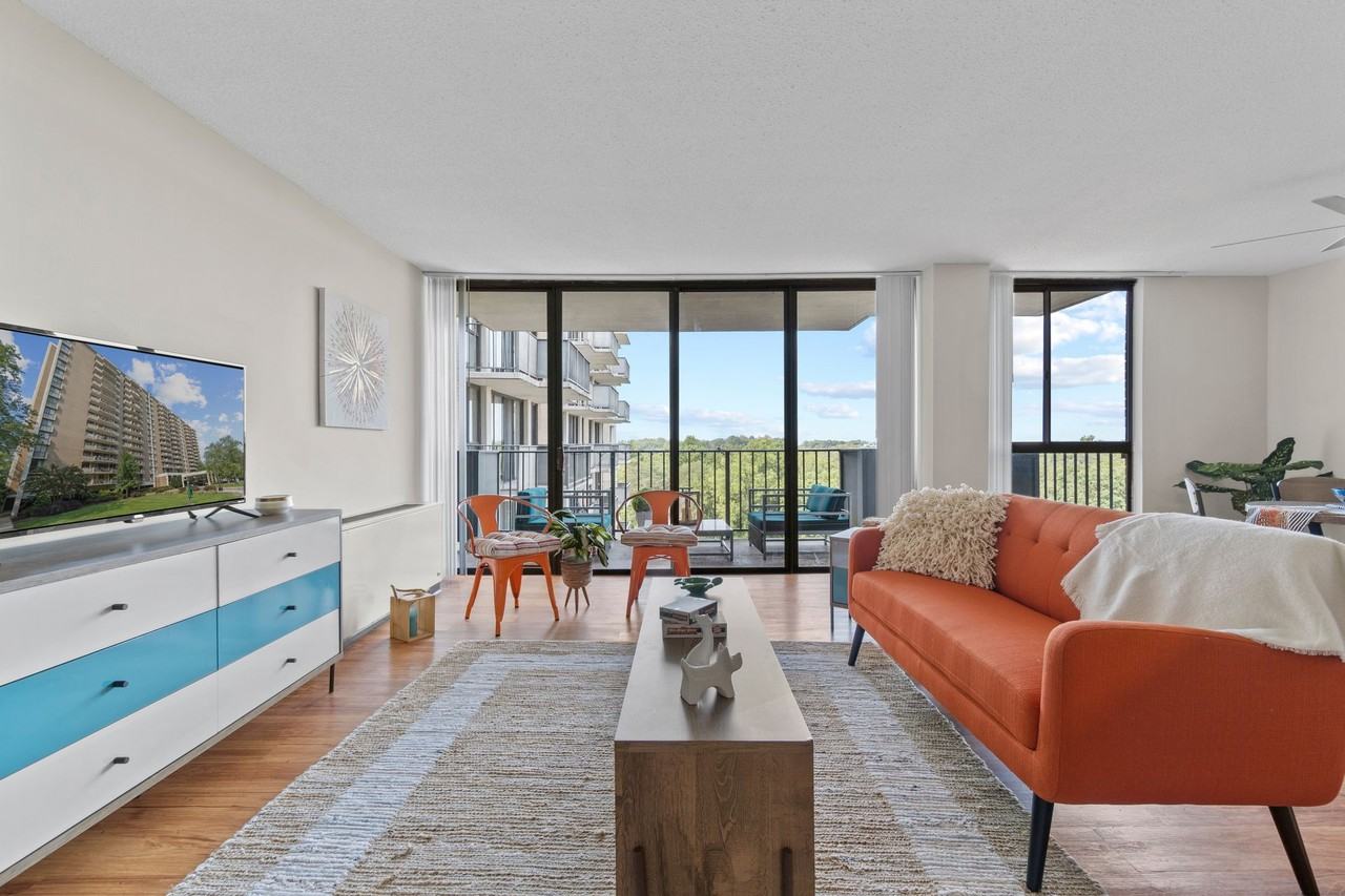 Westchester Tower Apartments - Photo 2 of 36