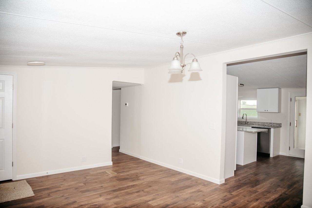 1231 Amosite Rd - Photo 6 of 33