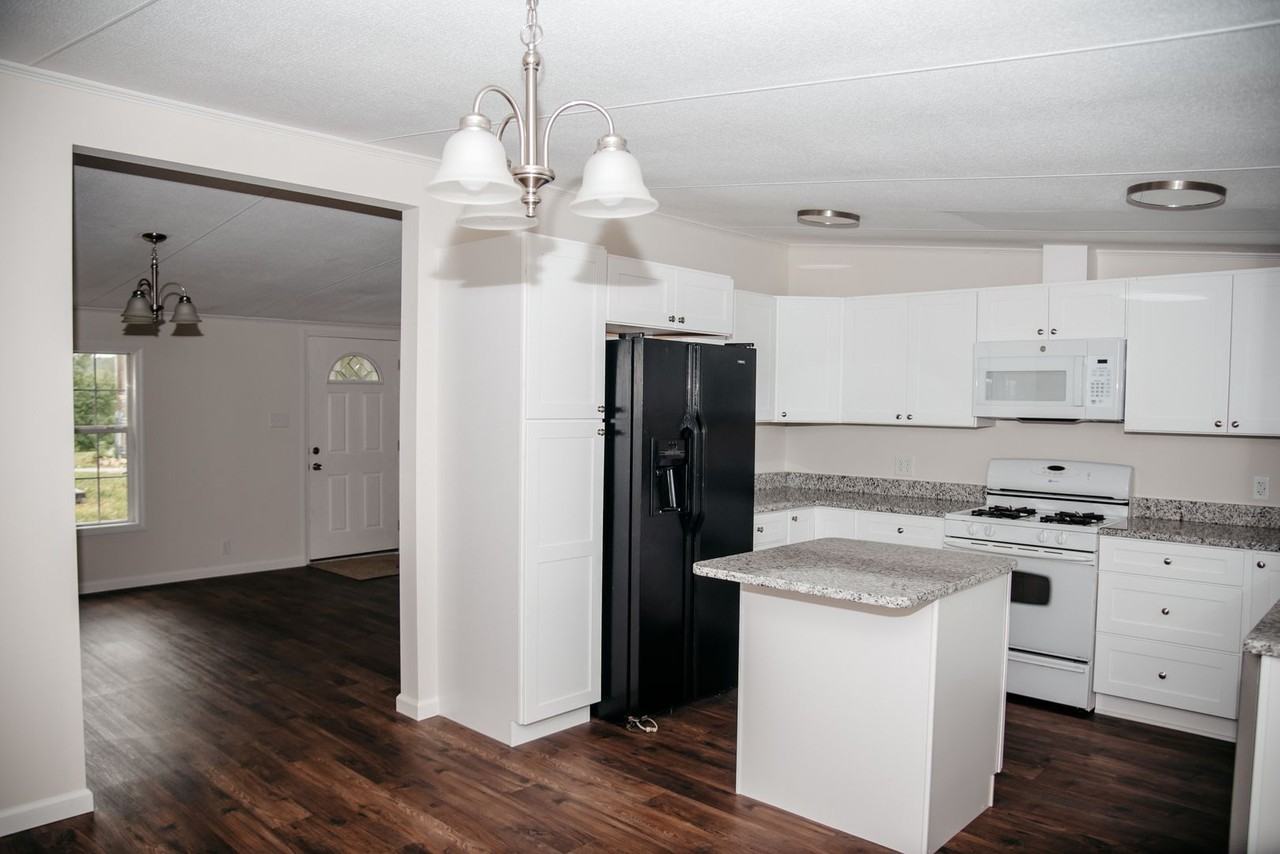 1231 Amosite Rd - Photo 7 of 33