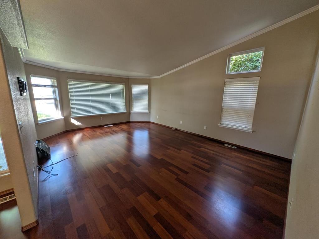 2111 Sw Garden Valley Way - Photo 7 of 25