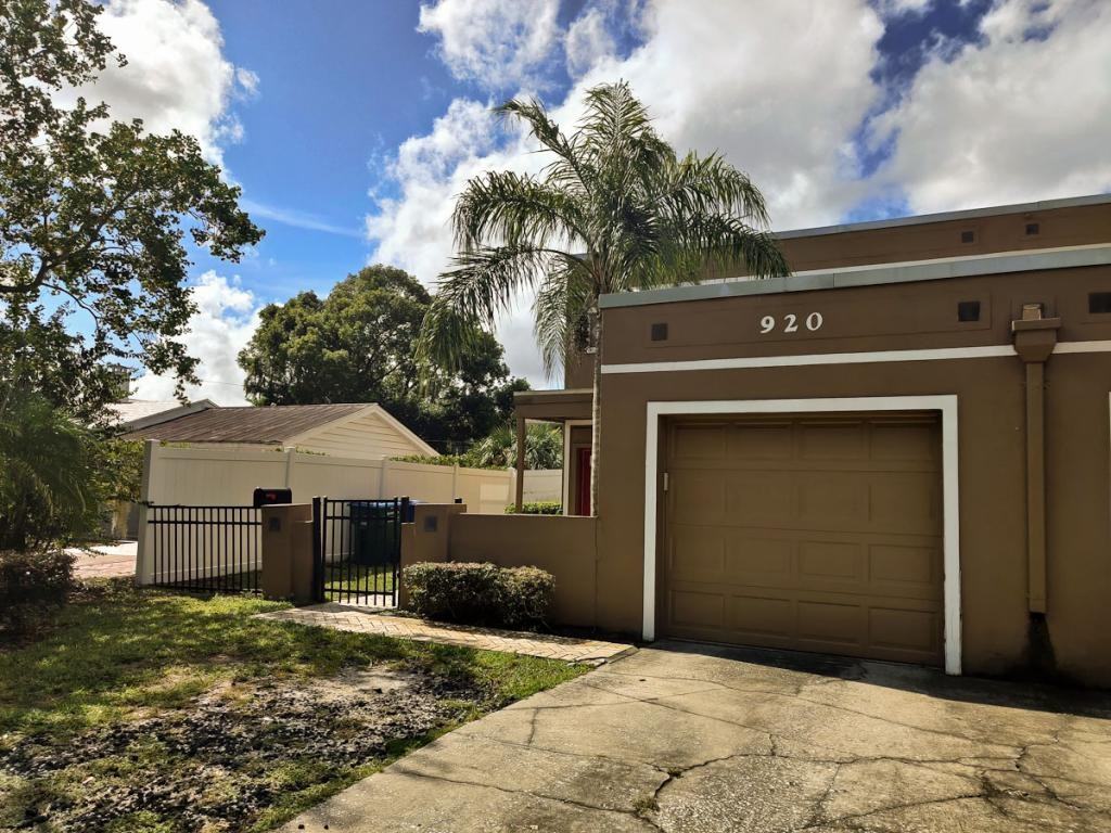 920 Aragon Ave - Photo 2 of 24