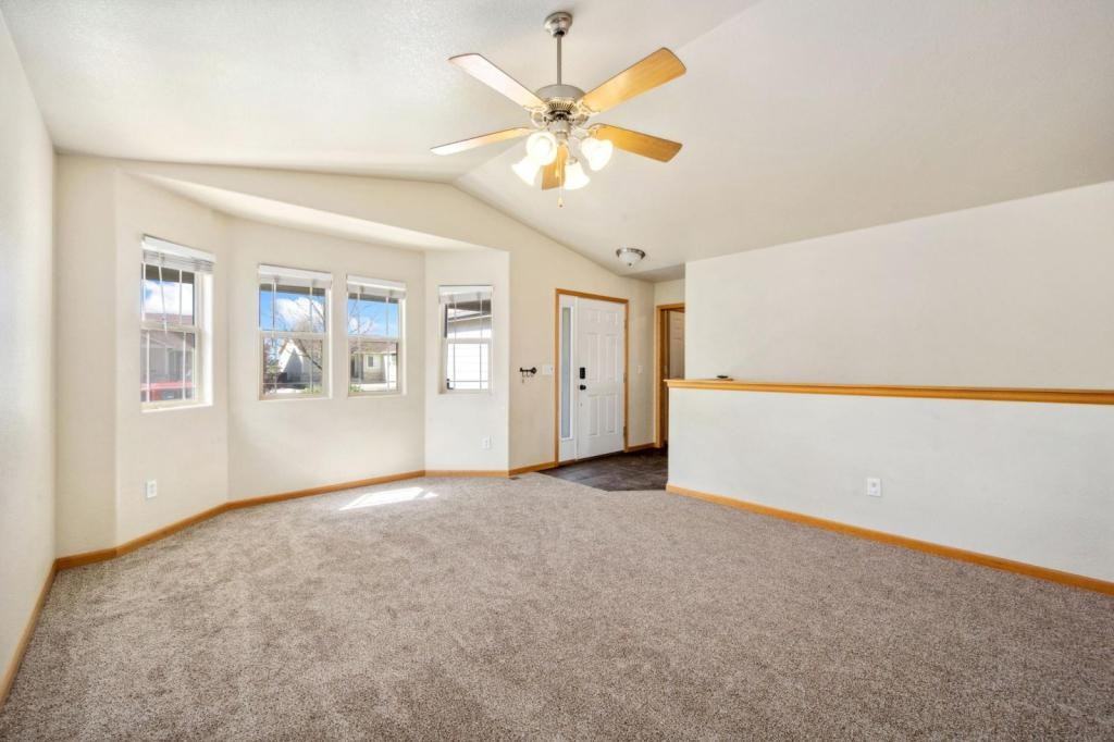 2267 Steamboat Springs St - Photo 4 of 17