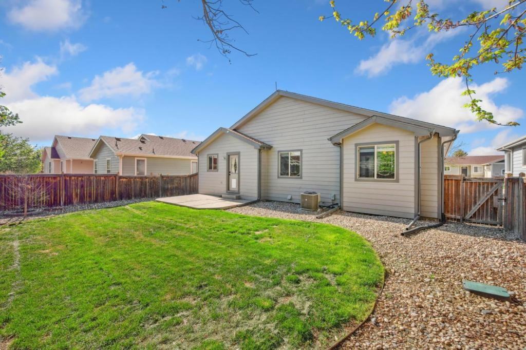 2267 Steamboat Springs St - Photo 6 of 17