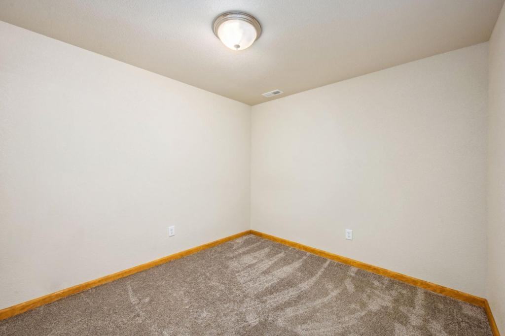 2267 Steamboat Springs St - Photo 7 of 17