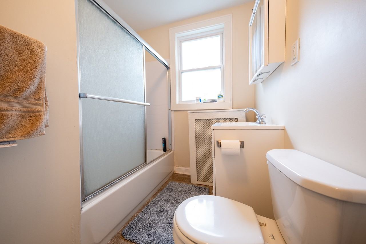 3200 Aldrich Ave S #2 - Photo 4 of 28