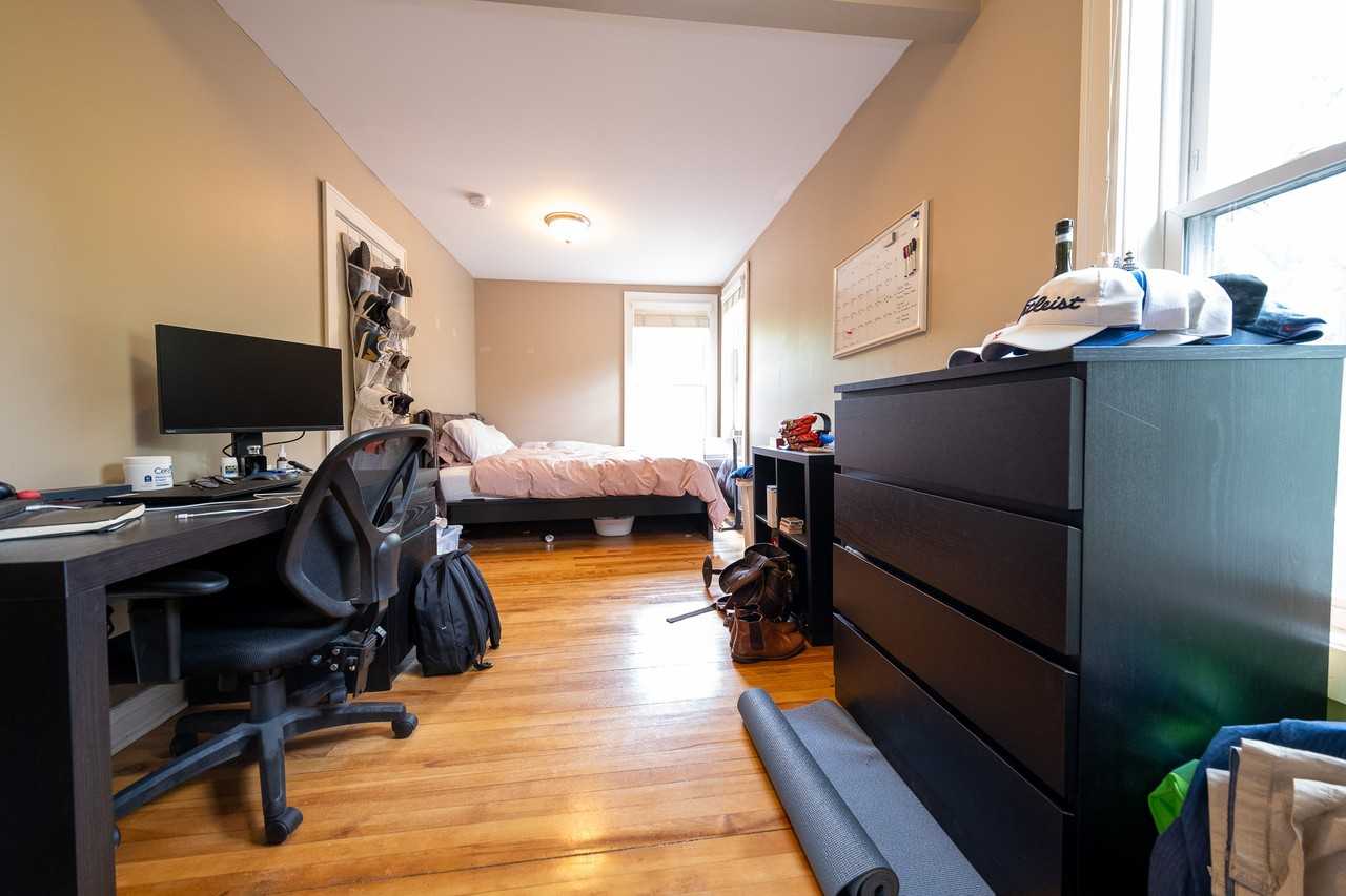 3200 Aldrich Ave S #2 - Photo 5 of 28