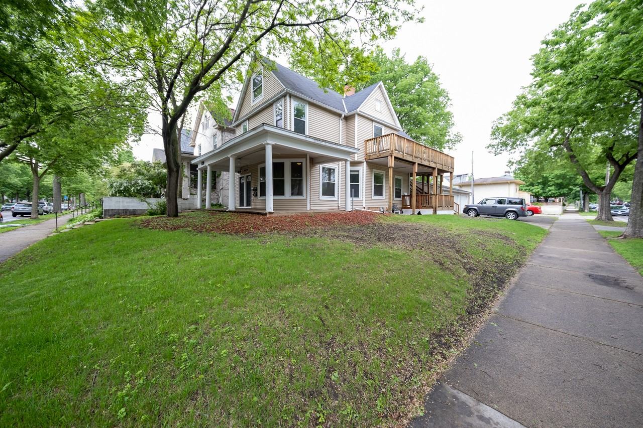 3200 Aldrich Ave S #2 - Photo 4 of 28