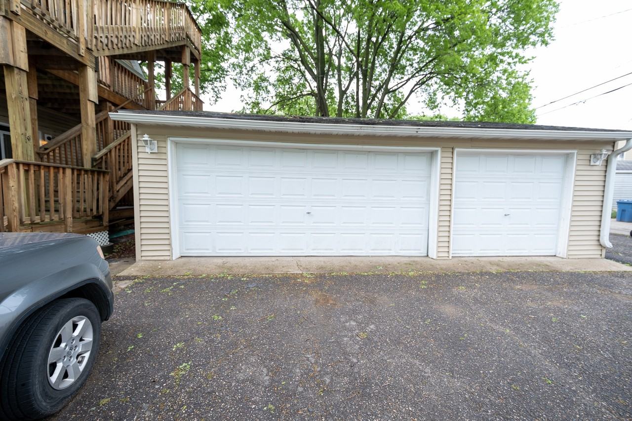 3200 Aldrich Ave S #2 - Photo 3 of 28