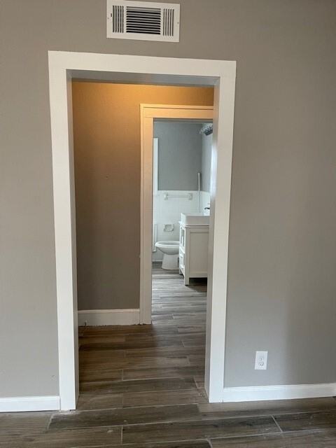 6930 Santa Monica Dr - Photo 2 of 31