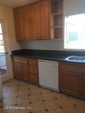 4449 Farquhar Ave - Photo 3 of 26