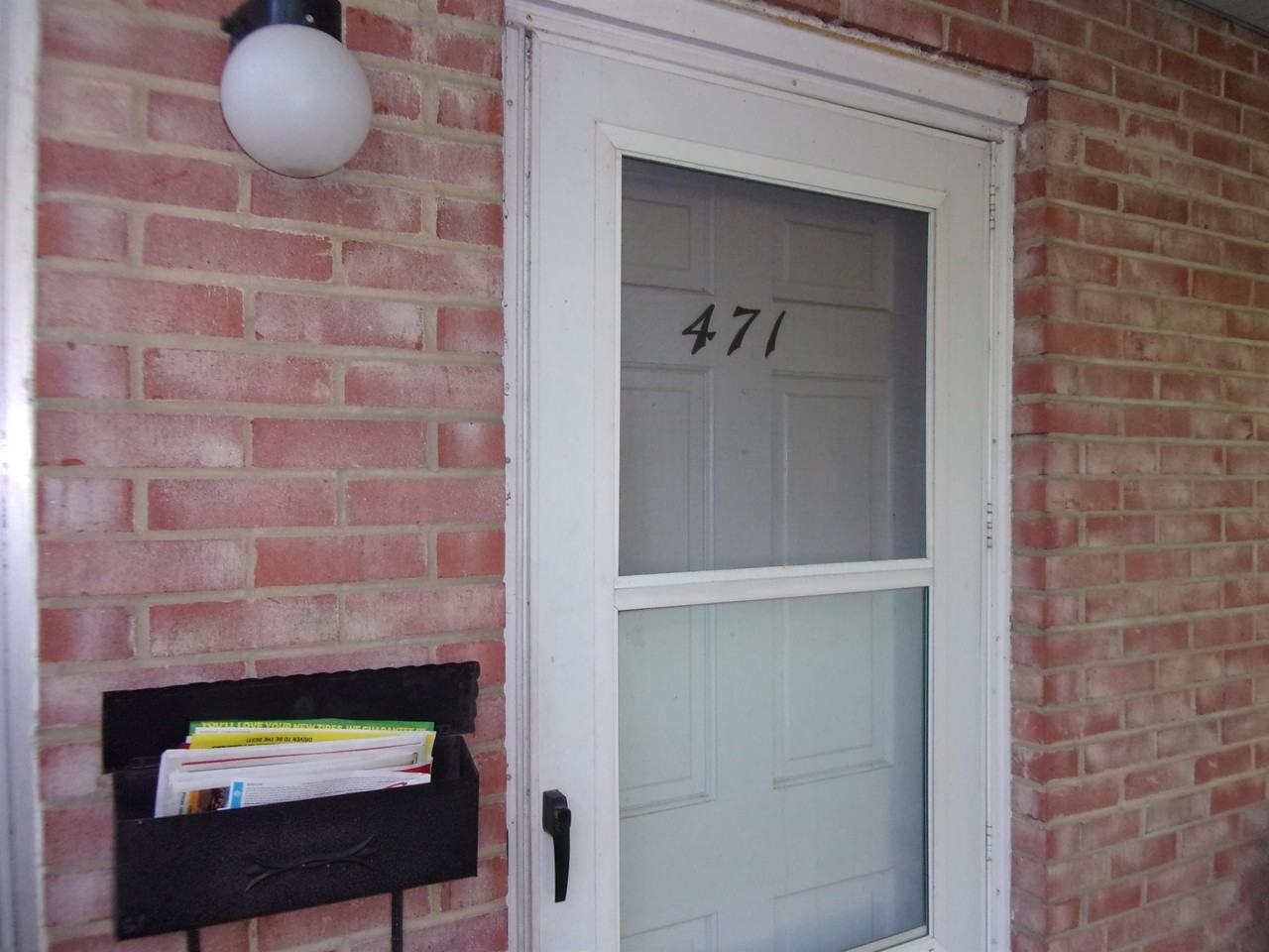 471 Brentwood Ave #B471 - Photo 5 of 9