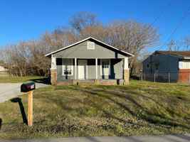 featured image of 728 Indian Ave