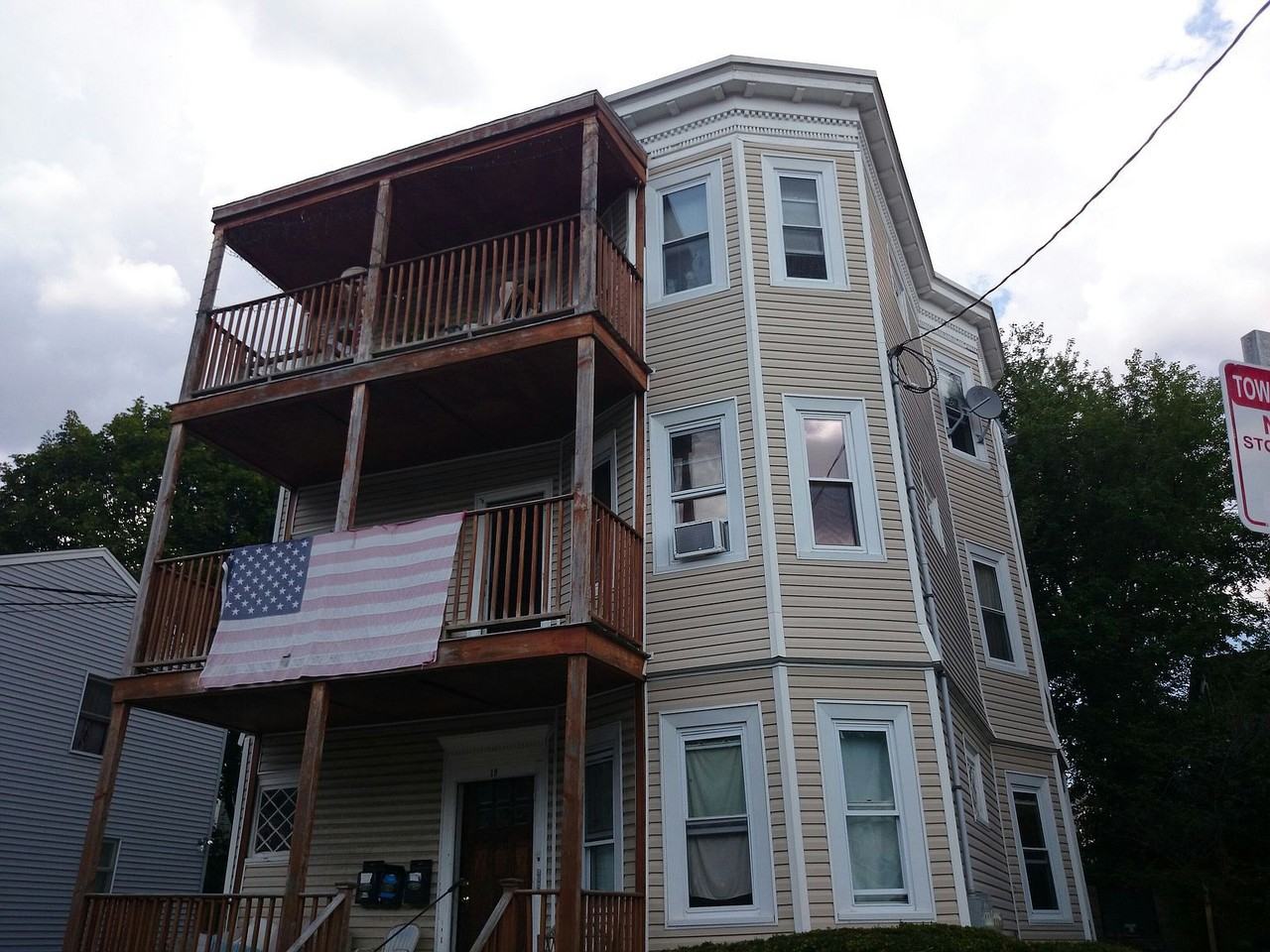 19 Arden St #2 - Photo 2 of 9