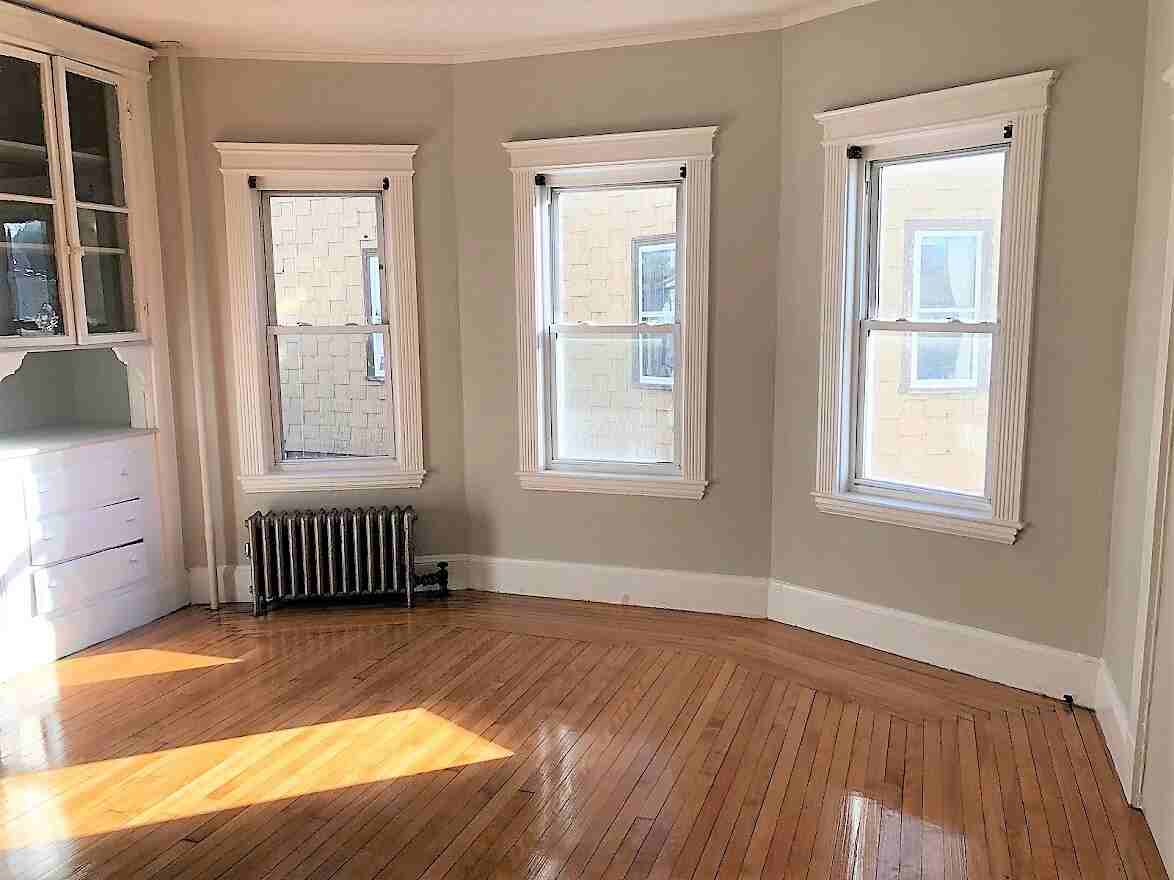 19 Arden St #2 - Photo 3 of 9