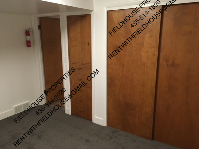 812 Northeast - Photo 4 of 35