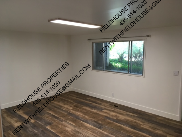 812 Northeast - Photo 5 of 35