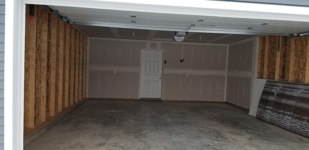 401 Roark Way - Photo 2 of 19