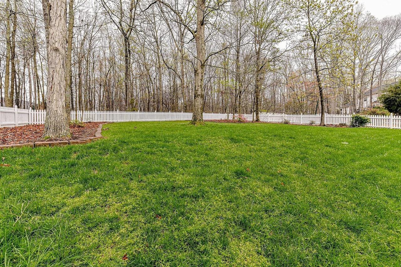 1411 Deer Spring Ct #1 - Photo 4 of 50