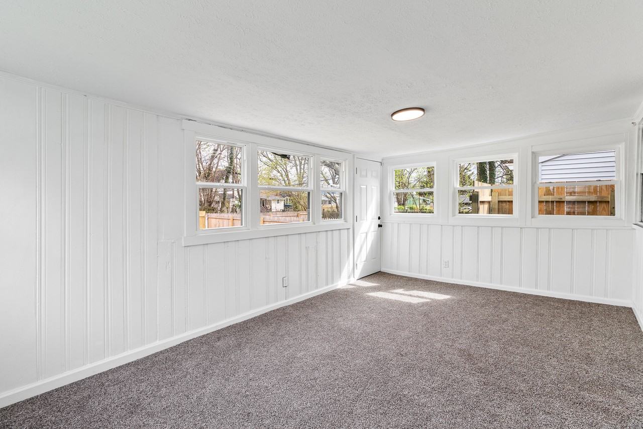 103 S 43rd St - Photo 2 of 10