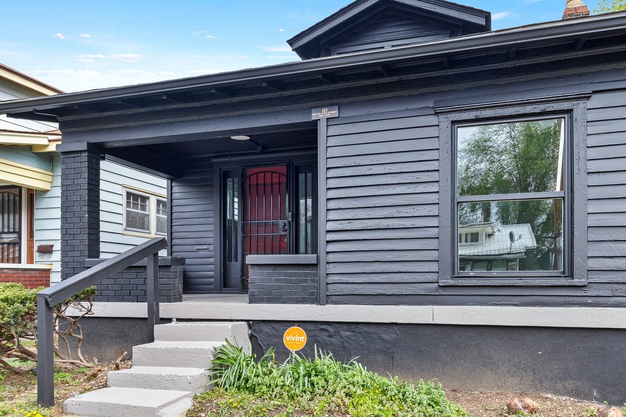 103 S 43rd St - Photo 6 of 10