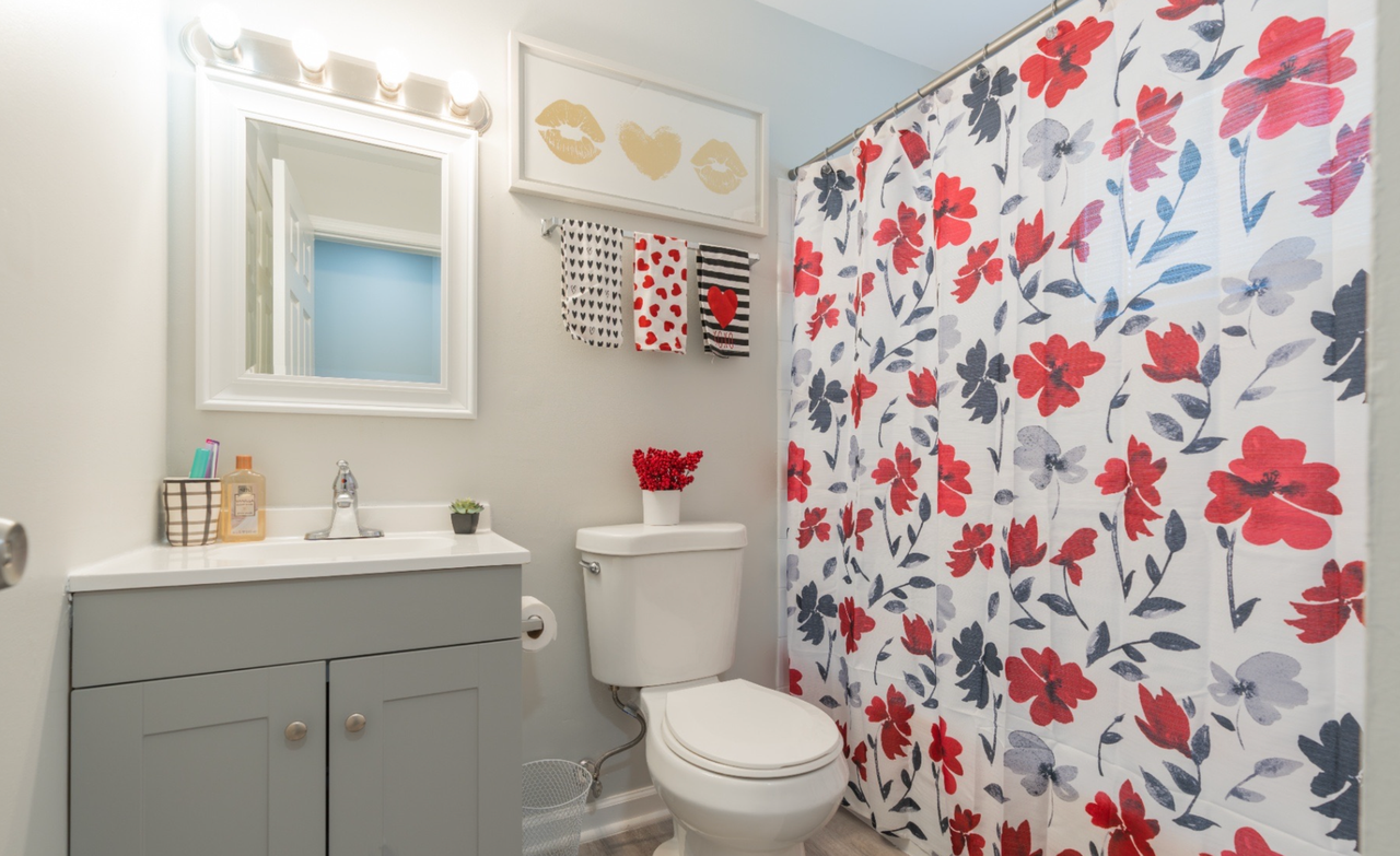Carpenter Apartments - Photo 7 of 36
