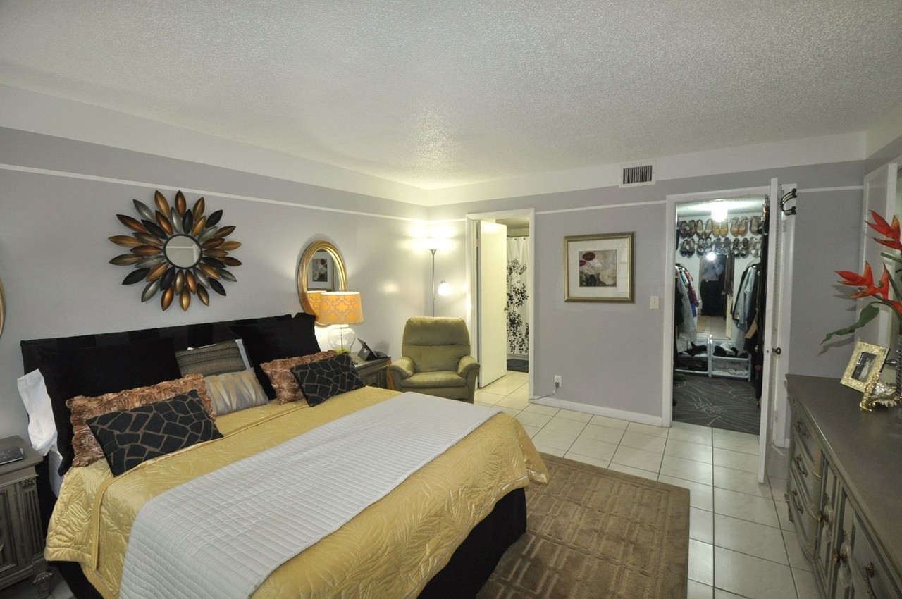 1225 Riverside Dr #408 - Photo 3 of 8