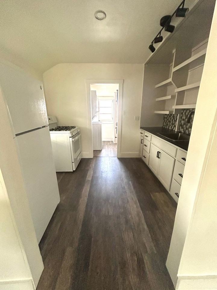 6623 La Luna Ave - Photo 5 of 14