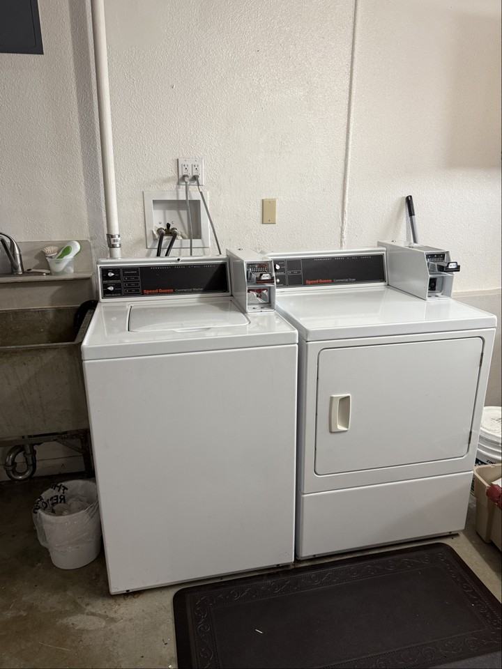 1384 Southgate Ave #1 - Photo 2 of 12