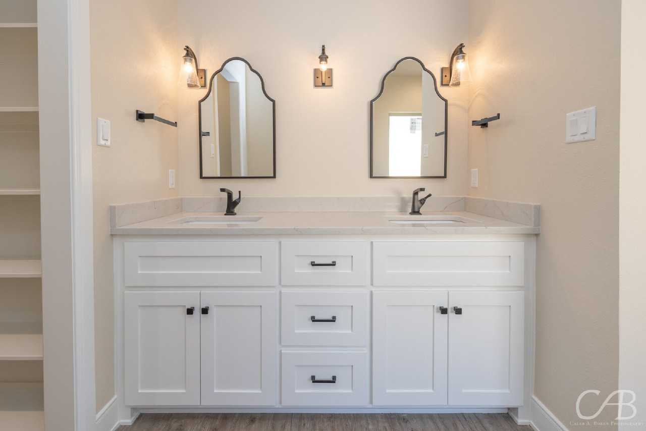 6566 Stadium Dr - Photo 7 of 24