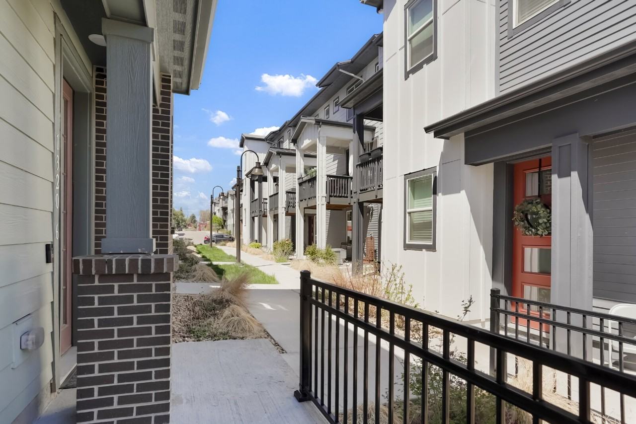 1320 Hoyt St #6 - Photo 4 of 25