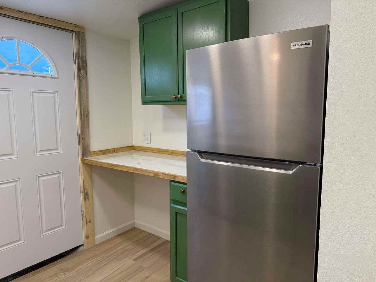 385 South 2nd East Street Apt C - Photo 6 of 22