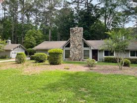 100 Sandown Dr - Photo 1 of 1