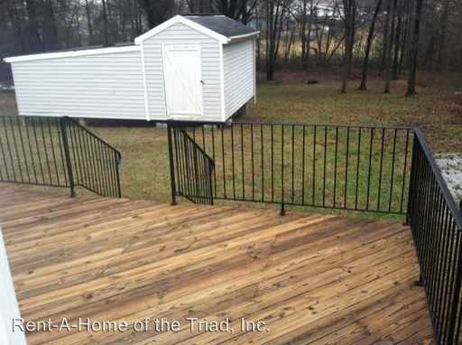 1512 Barto Pl - Photo 2 of 10