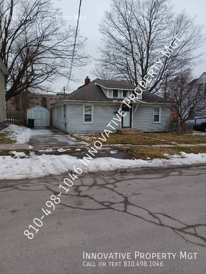 102 S Pine St - Photo 2 of 23