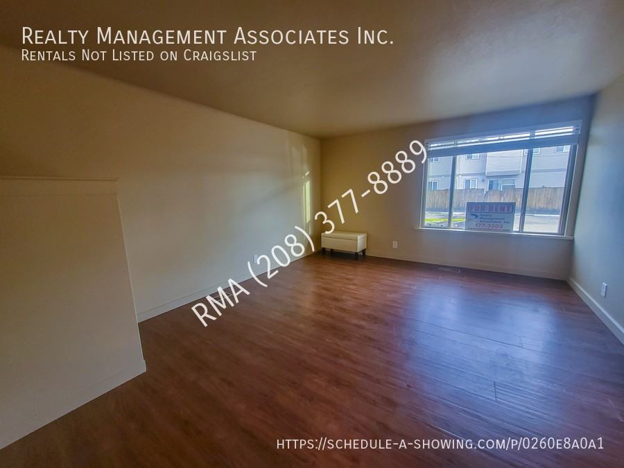 4812 W Richardson St #10 - Photo 2 of 13