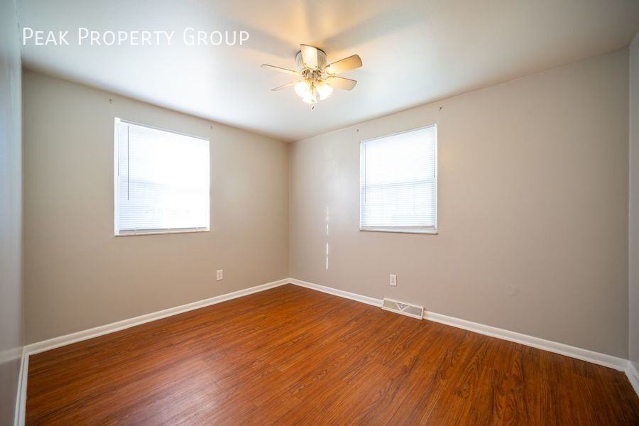 472 Elsmere St #A - Photo 6 of 11