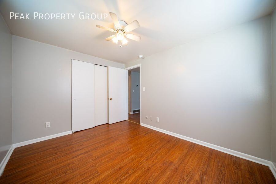 472 Elsmere St #A - Photo 7 of 11