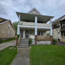 1394 Larchmont Rd - Photo 1 of 1