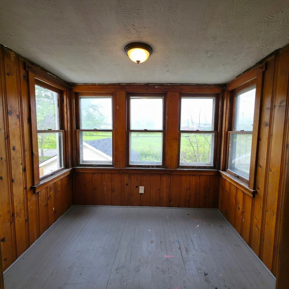 1394 Larchmont Rd - Photo 6 of 22
