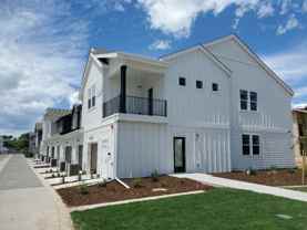 533 Vicot Way #B - Photo 1 of 1