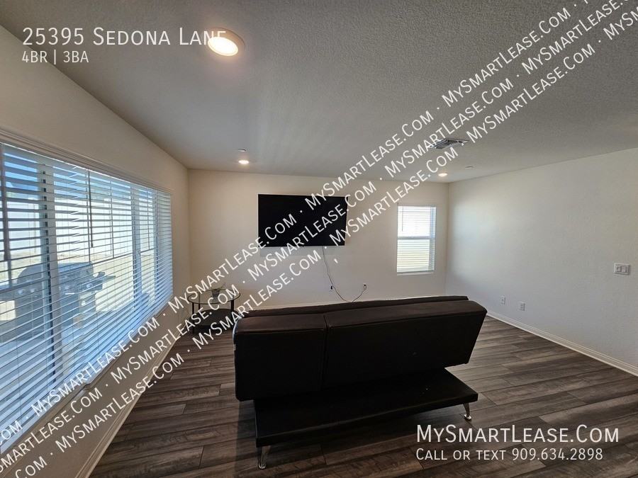 25395 Sedona Ln - Photo 3 of 10