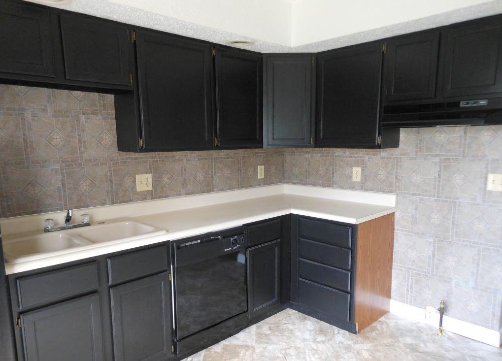 1139 N Park Ave #NA - Photo 5 of 10