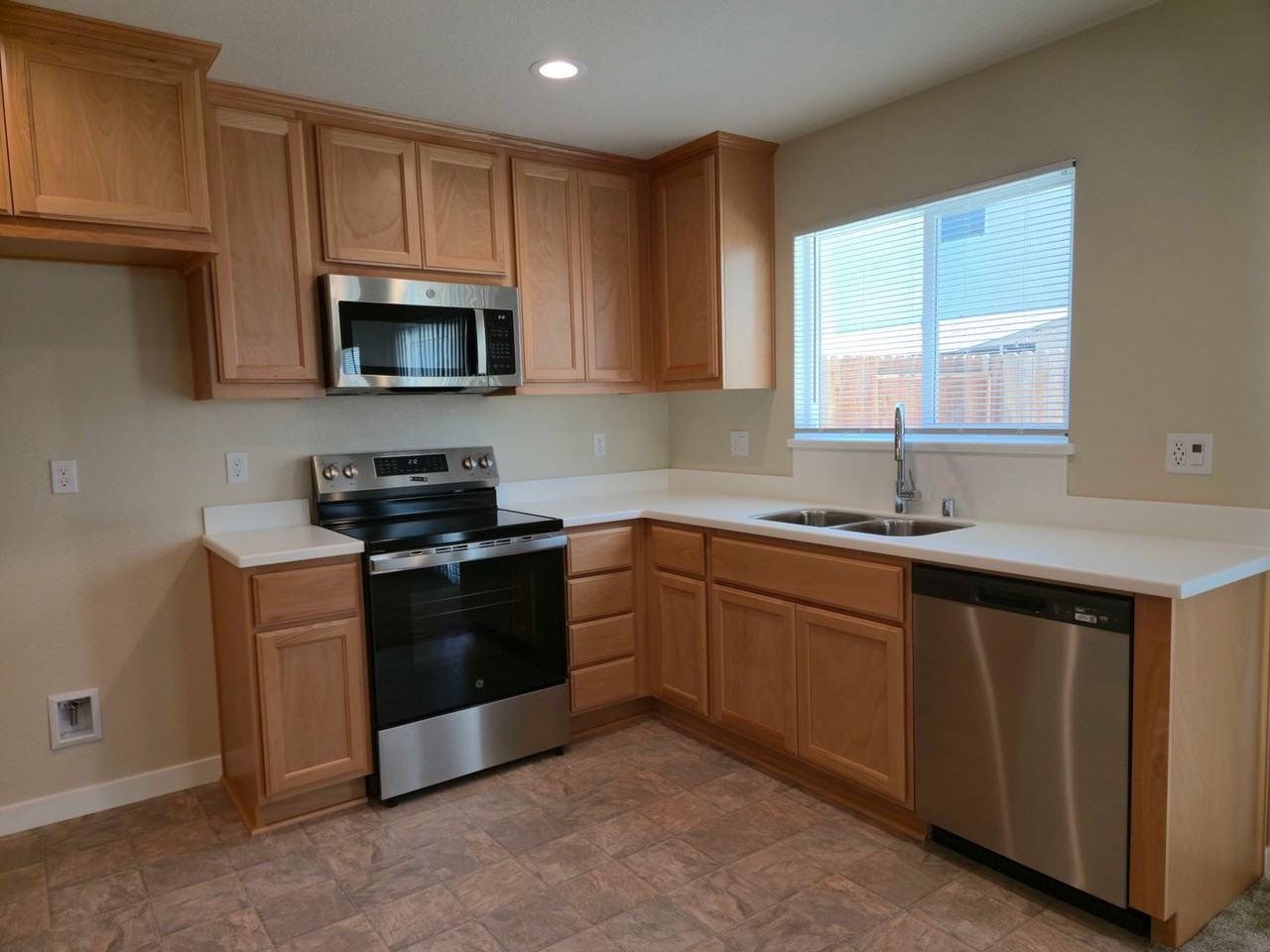 431 Tandoori Way - Photo 4 of 28